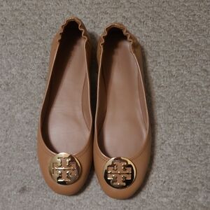 Tory Burch Minnie Travel Ballet flats in women's size 13 - Tan/Gold Medallion